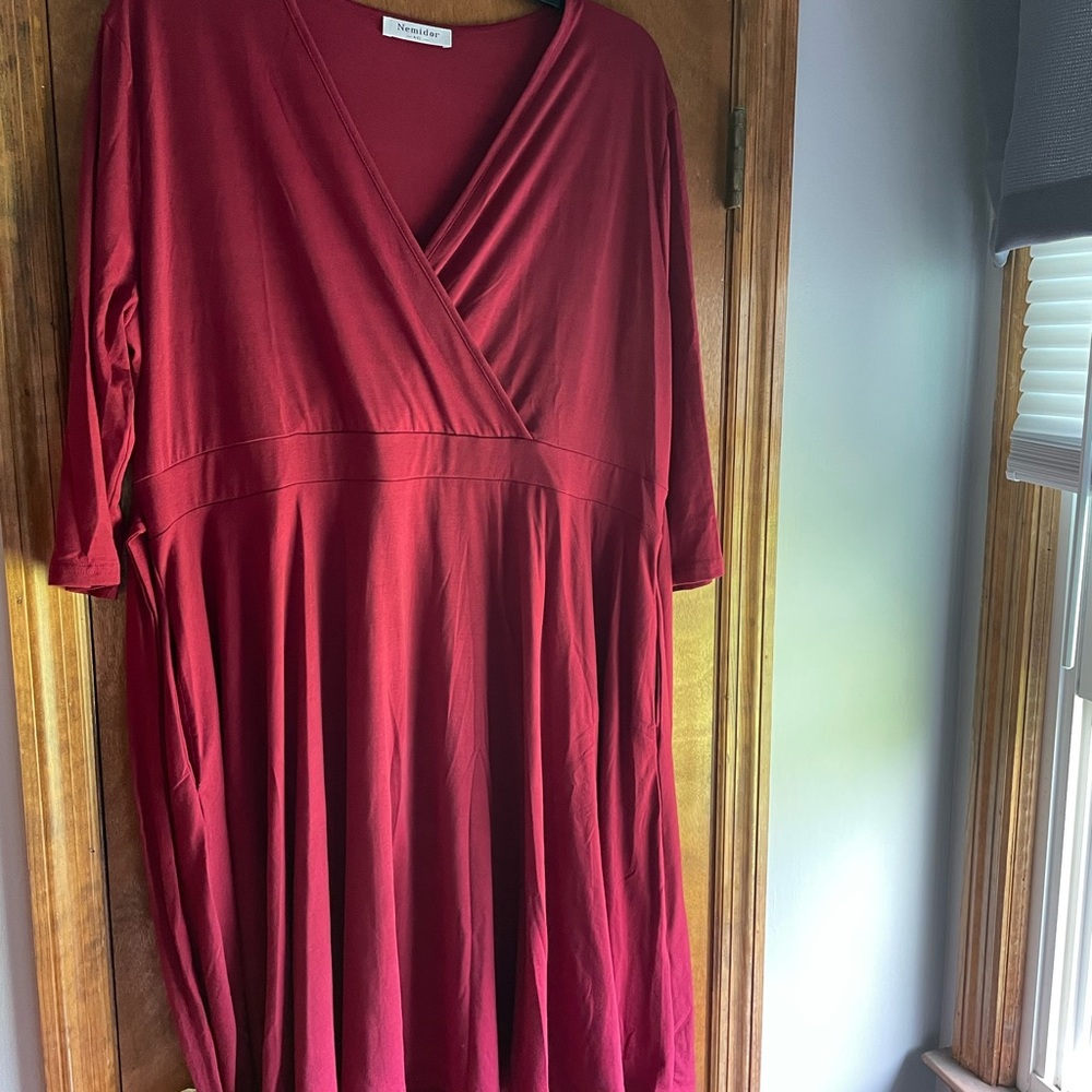 Elegant Red Midi Dress